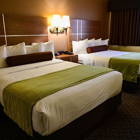 Best Western Plus Shamrock Inn & Suites Ngoại thất bức ảnh