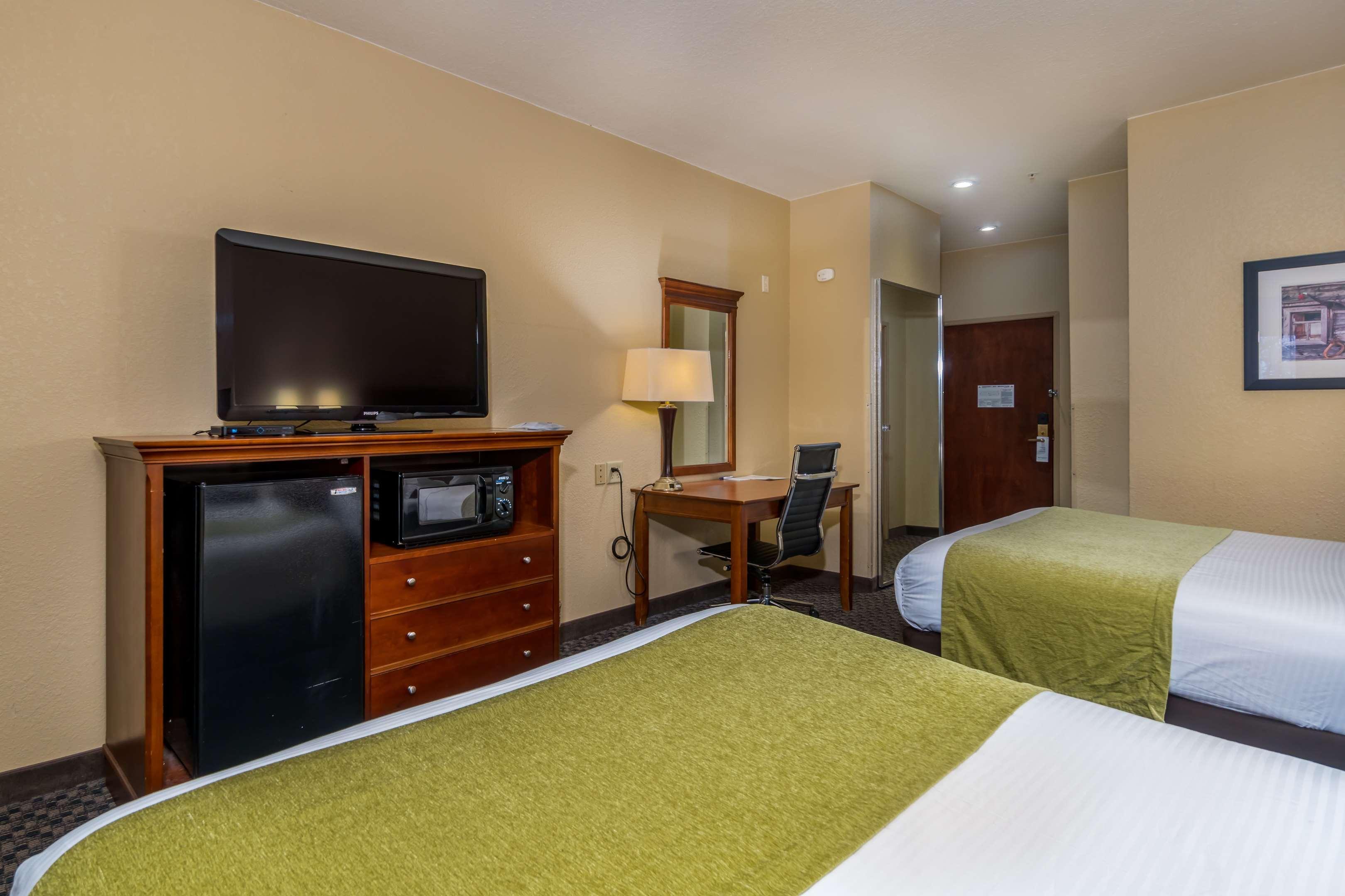 Best Western Plus Shamrock Inn & Suites Ngoại thất bức ảnh