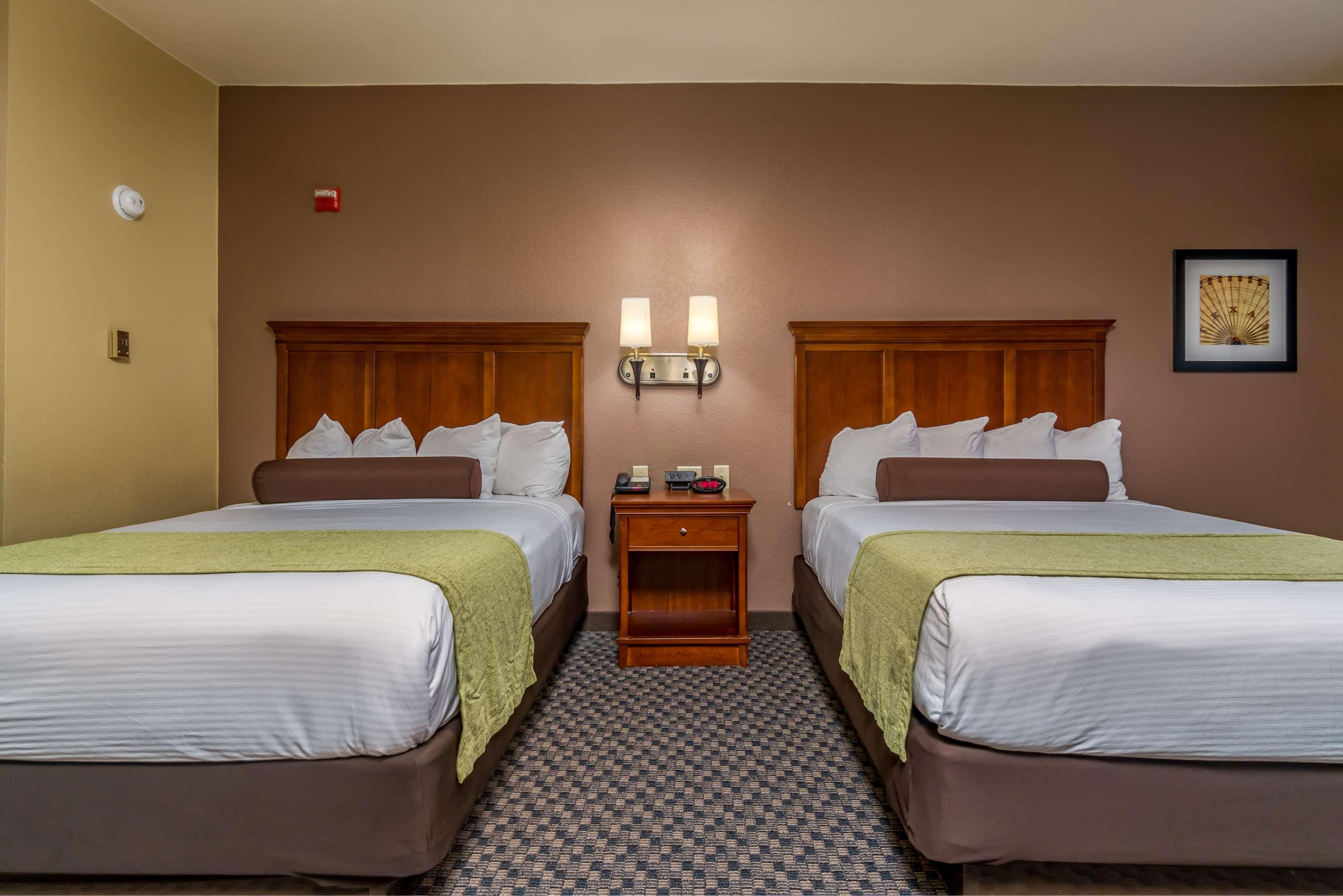 Best Western Plus Shamrock Inn & Suites Ngoại thất bức ảnh