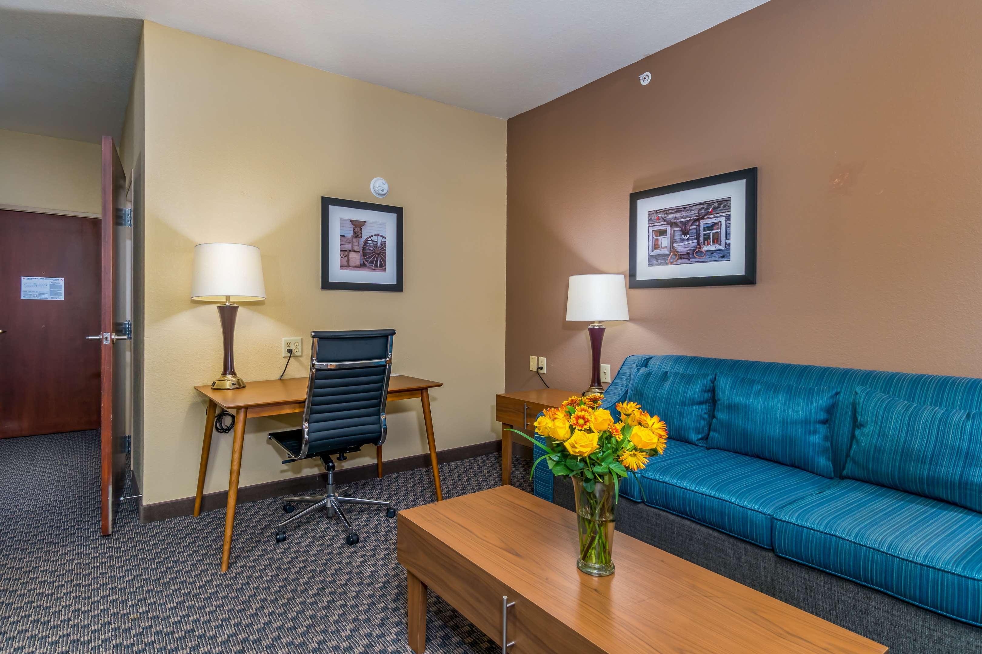 Best Western Plus Shamrock Inn & Suites Ngoại thất bức ảnh
