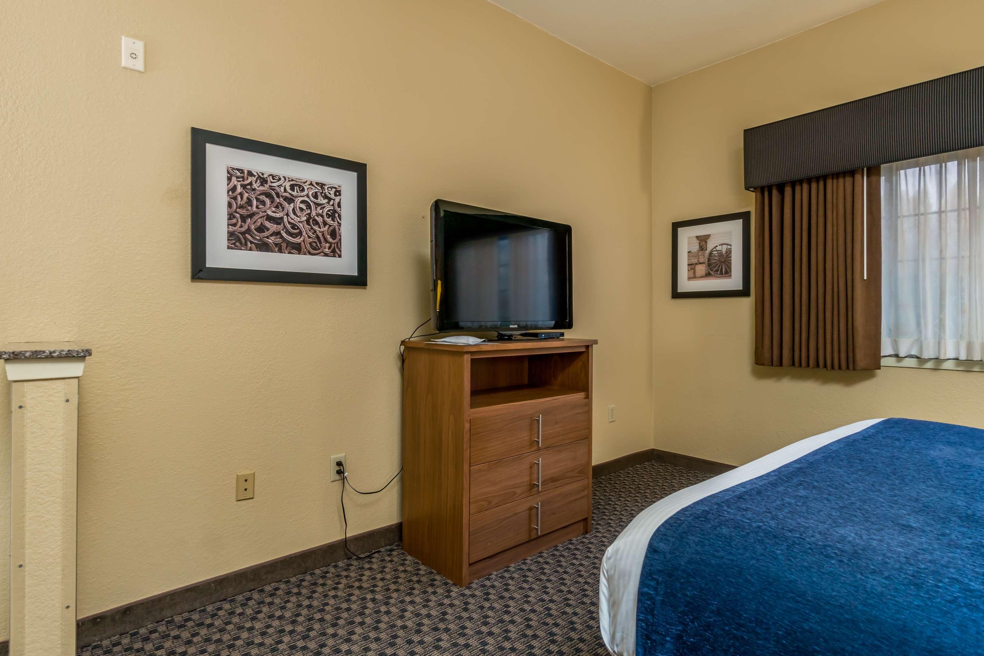 Best Western Plus Shamrock Inn & Suites Ngoại thất bức ảnh