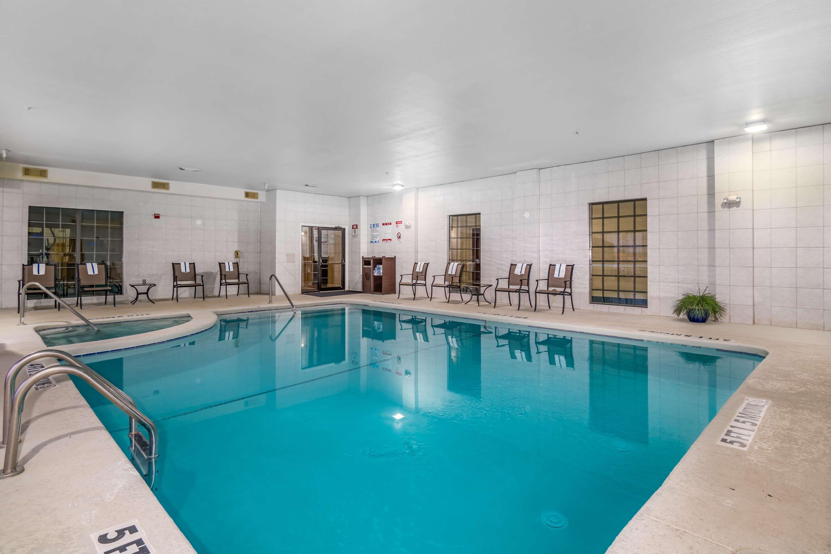 Best Western Plus Shamrock Inn & Suites Ngoại thất bức ảnh