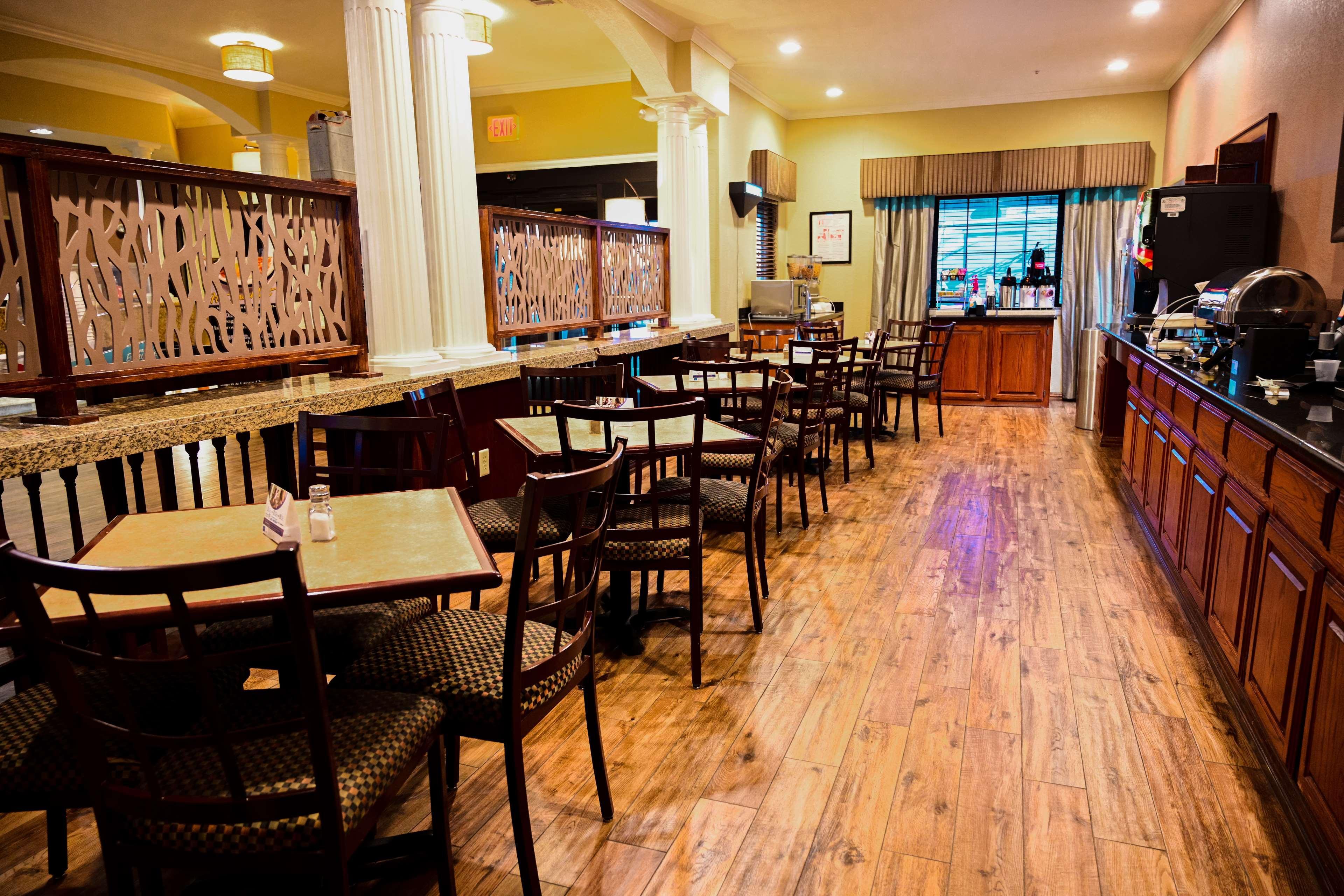 Best Western Plus Shamrock Inn & Suites Ngoại thất bức ảnh