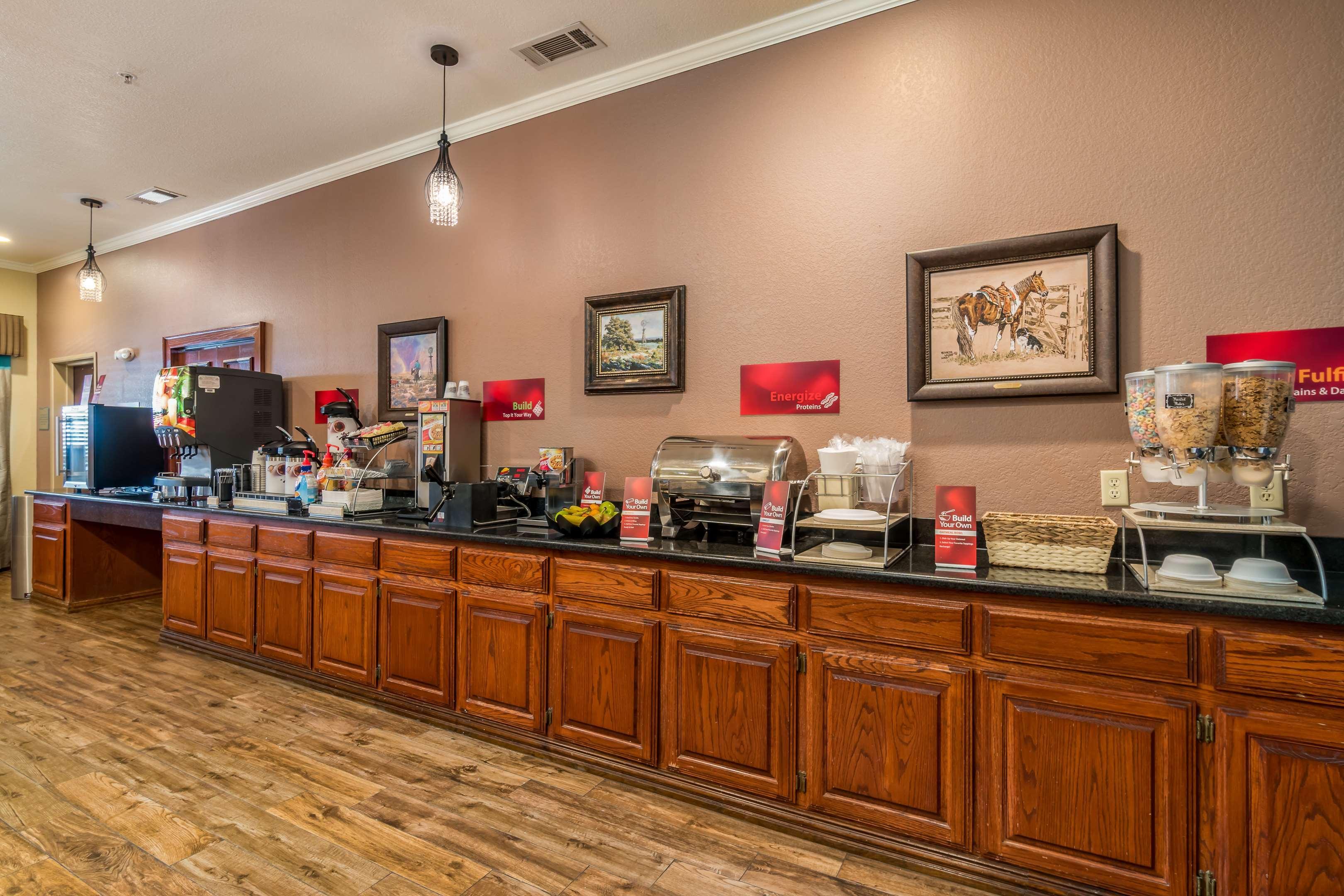 Best Western Plus Shamrock Inn & Suites Ngoại thất bức ảnh