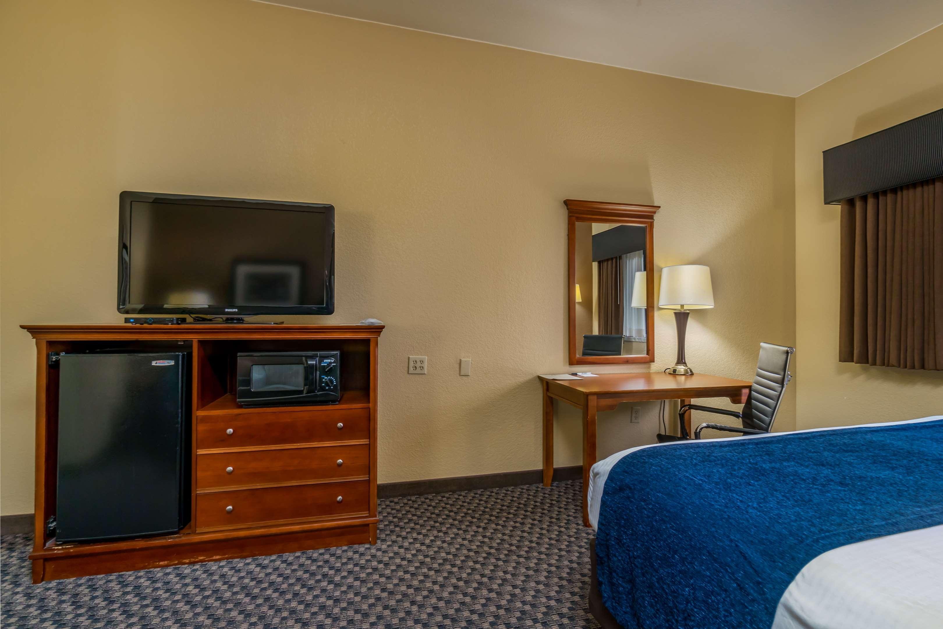Best Western Plus Shamrock Inn & Suites Ngoại thất bức ảnh